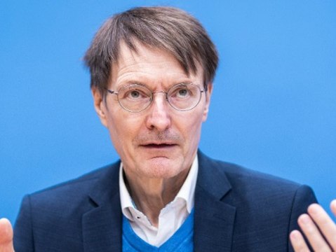 Karl Lauterbach zweifelt stark an vierter Corona-Impfung für alle