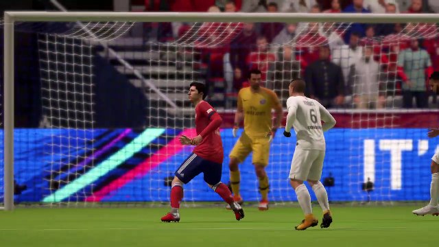 Robert Lewandowski VS Neymar Jr !! || Paris vs Bayern || Football