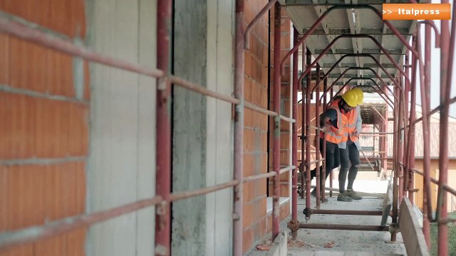 Infortuni sul lavoro in calo ma aumentano i decessi