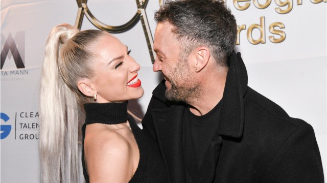 VOICI : Brian Austin Green et Sharna Burgess annoncent le sexe de leur bébé à naître avec d'adorables clichés