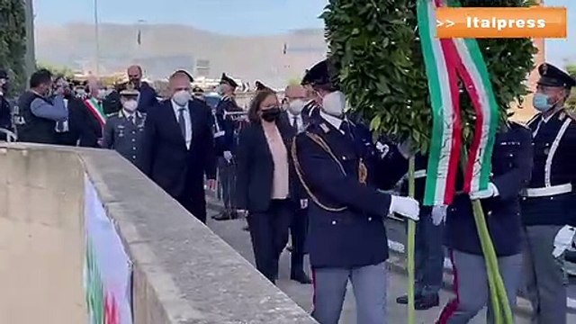 Strage di Capaci, l'omaggio di Lamorgese alle vittime