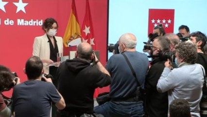 Ayuso señala a la dirección del PP