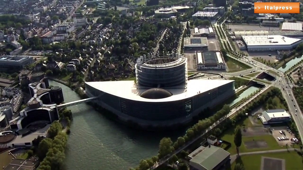 Vaccini, Parlamento Ue chiede la sospensione dei brevetti