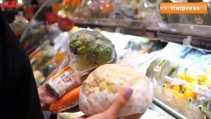 A maggio vendite al dettaglio in lieve crescita