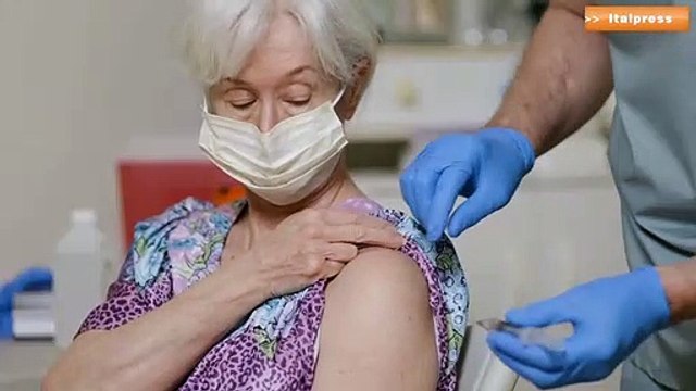Covid, vaccini efficaci fino al 100% contro effetti gravi