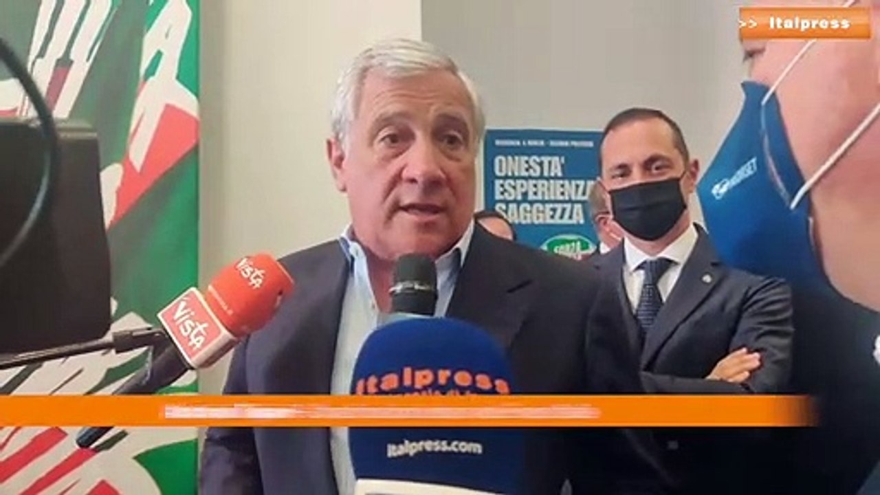 Tajani: "Green pass non significa obbligo di vaccino"