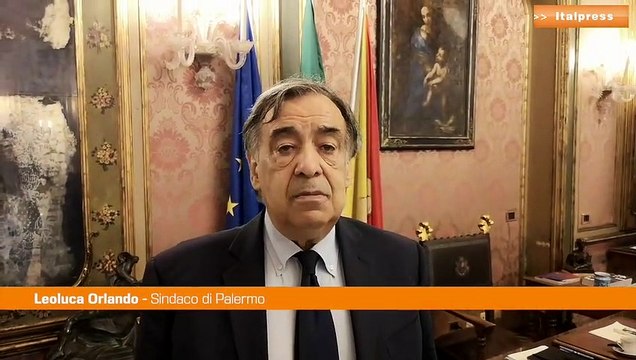 Orlando: “A Palermo stop a tende e fuochi in spiaggia per Ferragosto
