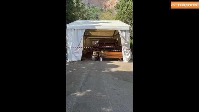 Emergenza bare a Palermo, sui social la video-denuncia di Selvaggia Lucarelli