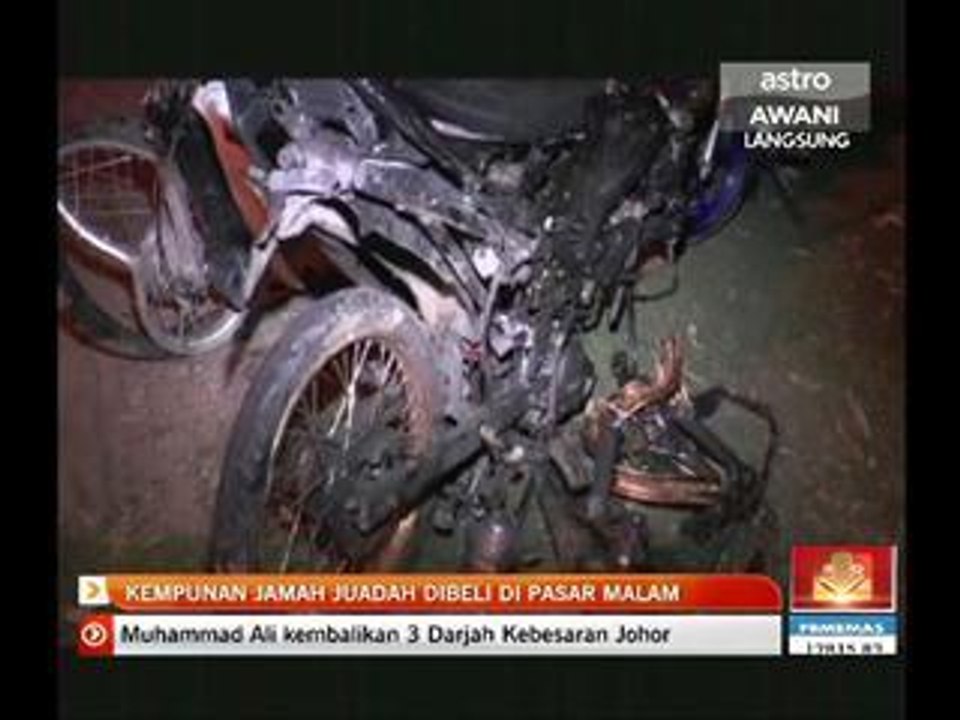 Kempunan jamah juadah dibeli di pasar malam