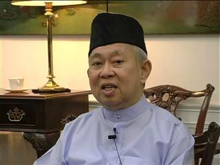 Ku Li teka teki akan tanding pemilihan UMNO