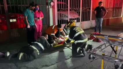 Tripulantes de un automóvil protagonizaron un impresionante percance vial en la colonia El Porvenir