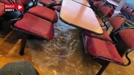 Almanya'da fırtına nedeniyle seyir halindeki feribotun camları patladı