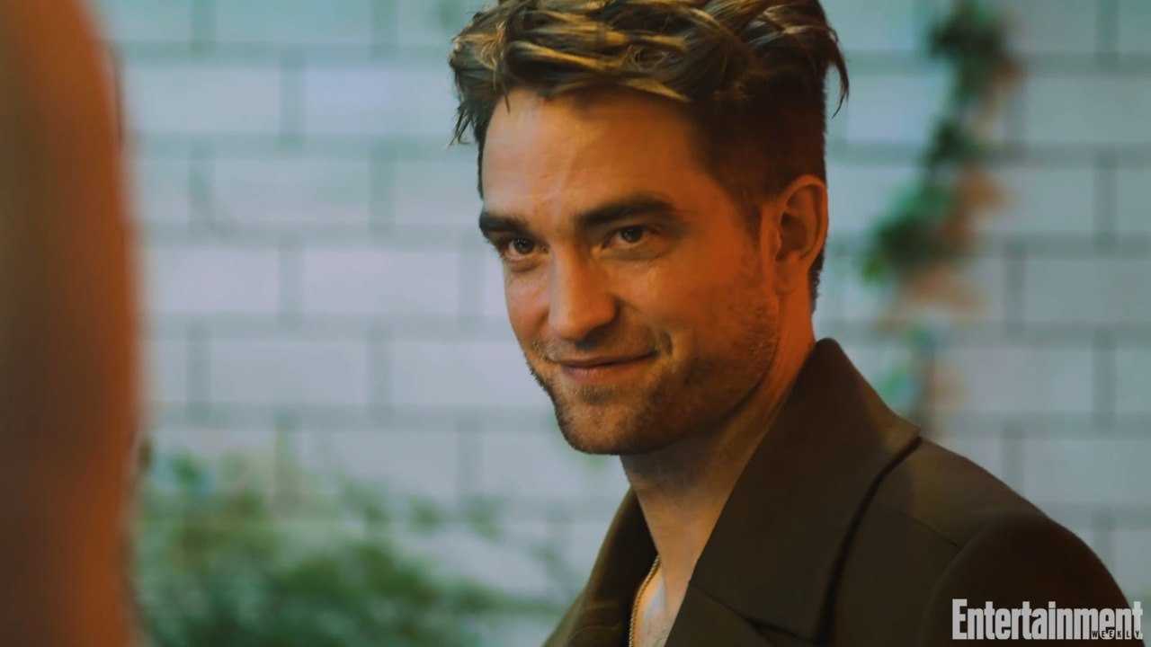 EW Interview: Robert Pattinson Breaks Down the New Batsuit