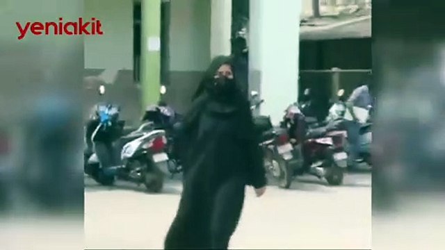 Hindistan'daki başörtüsü yasağı için eylem!