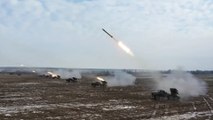 اختبار للسيناريو الأسوأ.. توتر عسكري على جانبي خط التماس في شرق أوكرانيا