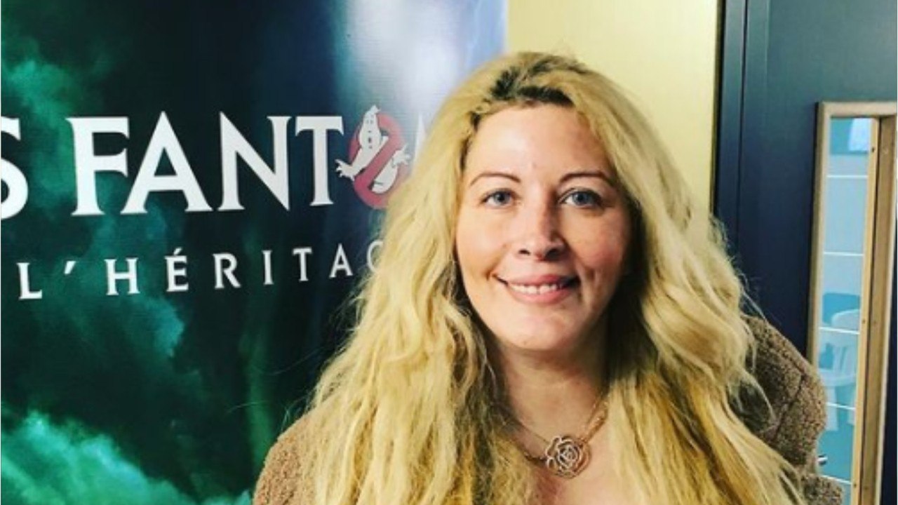 VOICI : Loana très critiquée pour ses dédicaces payantes, elle s’explique