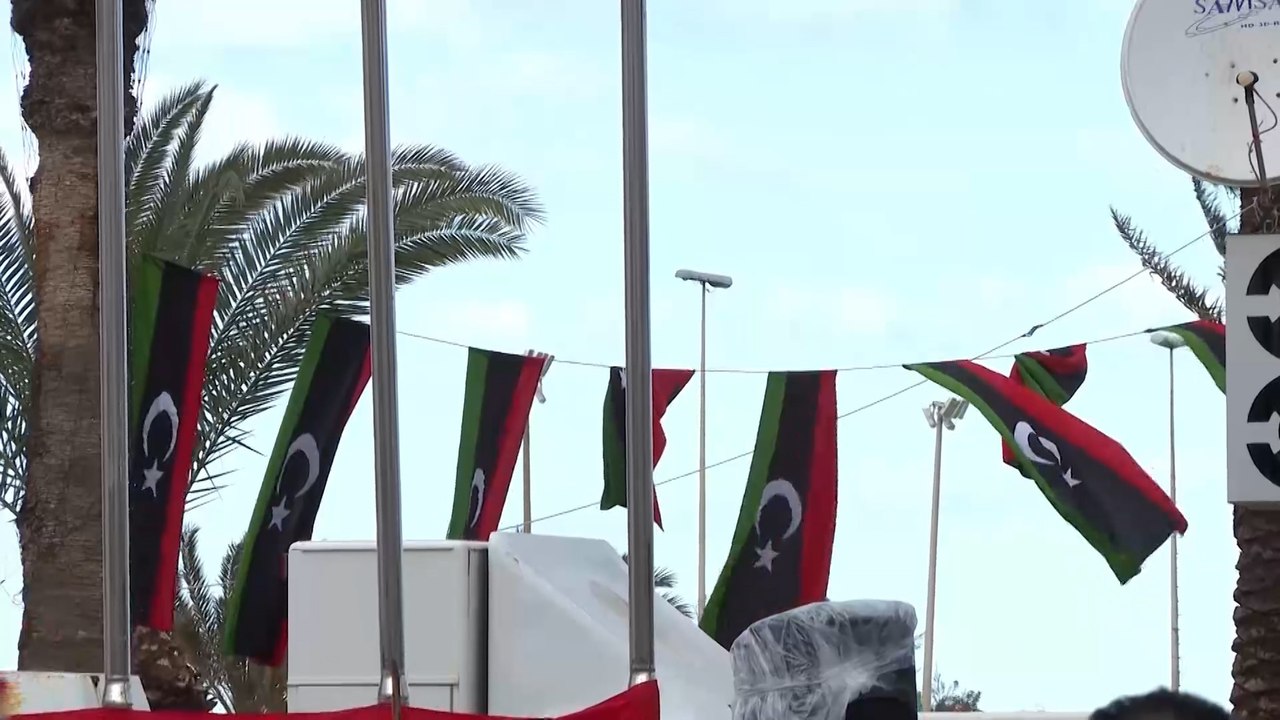 الليبيون يحيون الذكرى الـ11 لثورتهم وما زالوا ينشدون الاستقرار السياسي