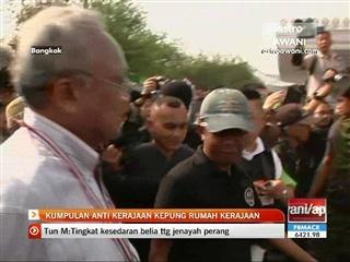 Kumpulan anti kerajaan Thai kepung rumah kerajaan