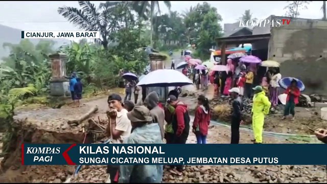 Jembatan dan Ruang Kelas Ambruk, Banjir di Palopo Hingga Evakuasi 6 Korban Kebakaran Kapal!