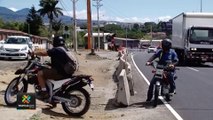 tn7-Motociclistas cometen imprudencias en la General Cañas para evitar pagar peaje170222