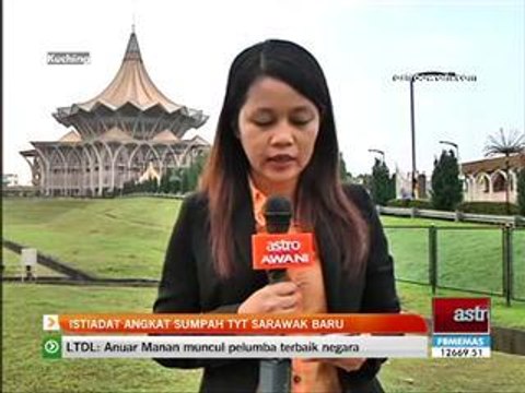 Istiadat angkat sumpah TYT Sarawak baru