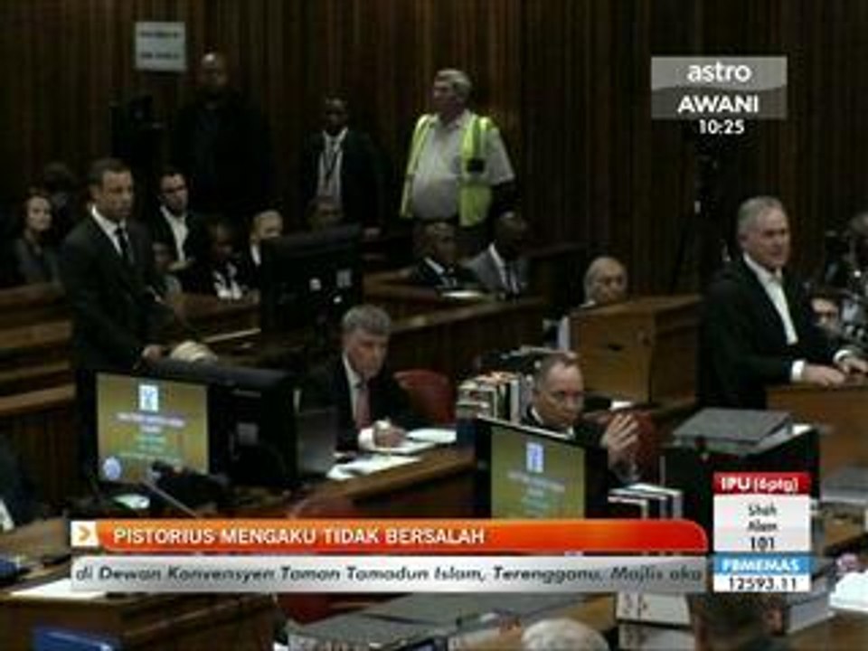 Pistorius mengaku tidak bersalah