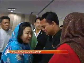 Datin Seri Rosmah visits families of MH370