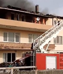 Yalova'da korkutan çatı yangını
