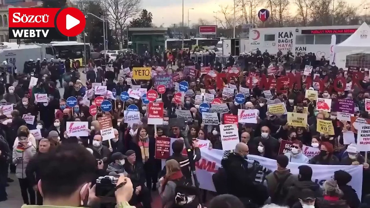 'Geçinemiyoruz' eyleminde Tarkan rüzgarı