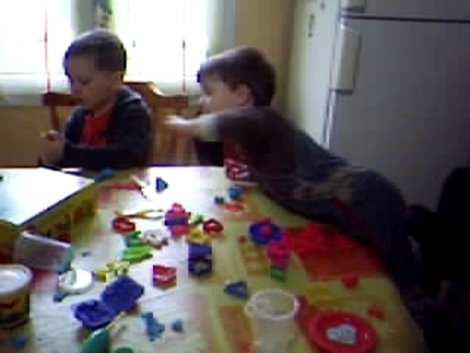 Atelier pâte à modeler.