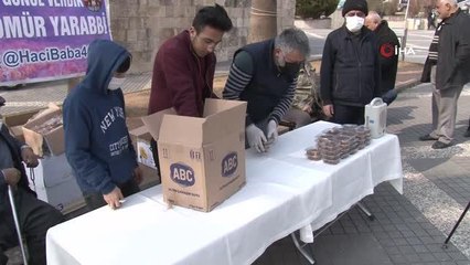 Son dakika! Korona virüsü yenen Cumhurbaşkanı Erdoğan için lokma döküp dağıttı