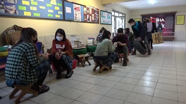 Atıl malzemelerle Geri Dönüşüm Kütüphanesi kuruldu