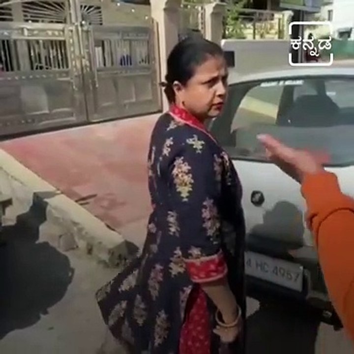 Video Of Women Throwing Fruit Seller's Fruits On The Road Goes Viral.