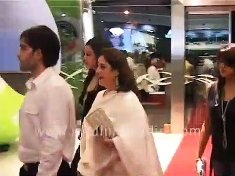 Sridevi with Jhanvi Kapoor before the latter became a Bollywood actress