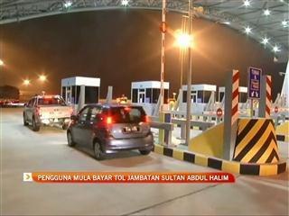 Pengguna mula bayar tol jambatan Sultan Abdul Halim