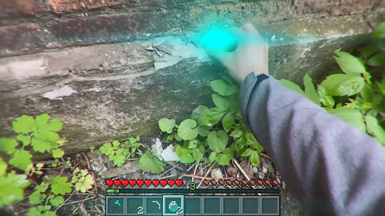 We Turned ON The Realistic Mode in Minecraft