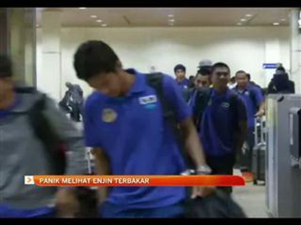 Penumpang panik melihat enjin terbakar