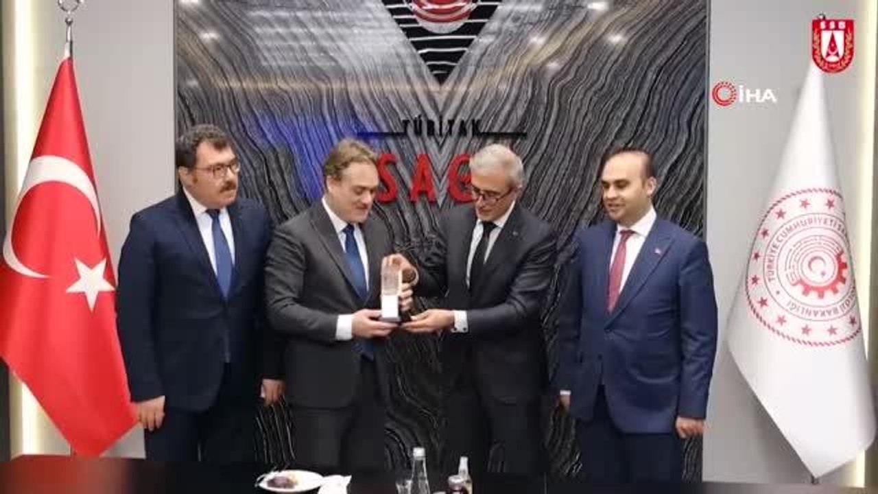 Savunma Sanayii Başkanı Demir'den SAGE'ye ziyaret