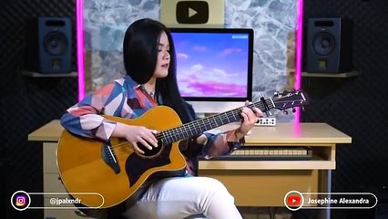 BTS-Dynamite-Fingerstyle-Guitar-Cover-Josephine