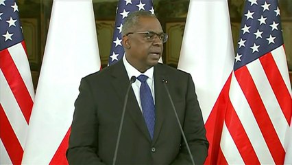 مؤتمر صحفي لوزير الدفاع الأميركي ونظيره البولندي