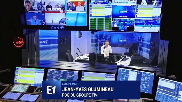 Vendée : ce patron vend sa société et distribue de l'argent à ses employés