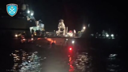 Traghetto a fuoco, la vista dall'alto dopo lo spegnimento delle fiamme