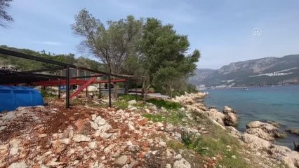 Kaş'ta kaçak yapıyla mücadele sürüyor