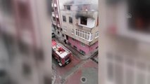 Son dakika haber: Sultangazi'de bir dairede çıkan yangın söndürüldü