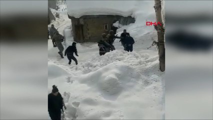 Yüksekova'da sayaç taramasında gerginlik: 3 yaralı, 6 gözaltı