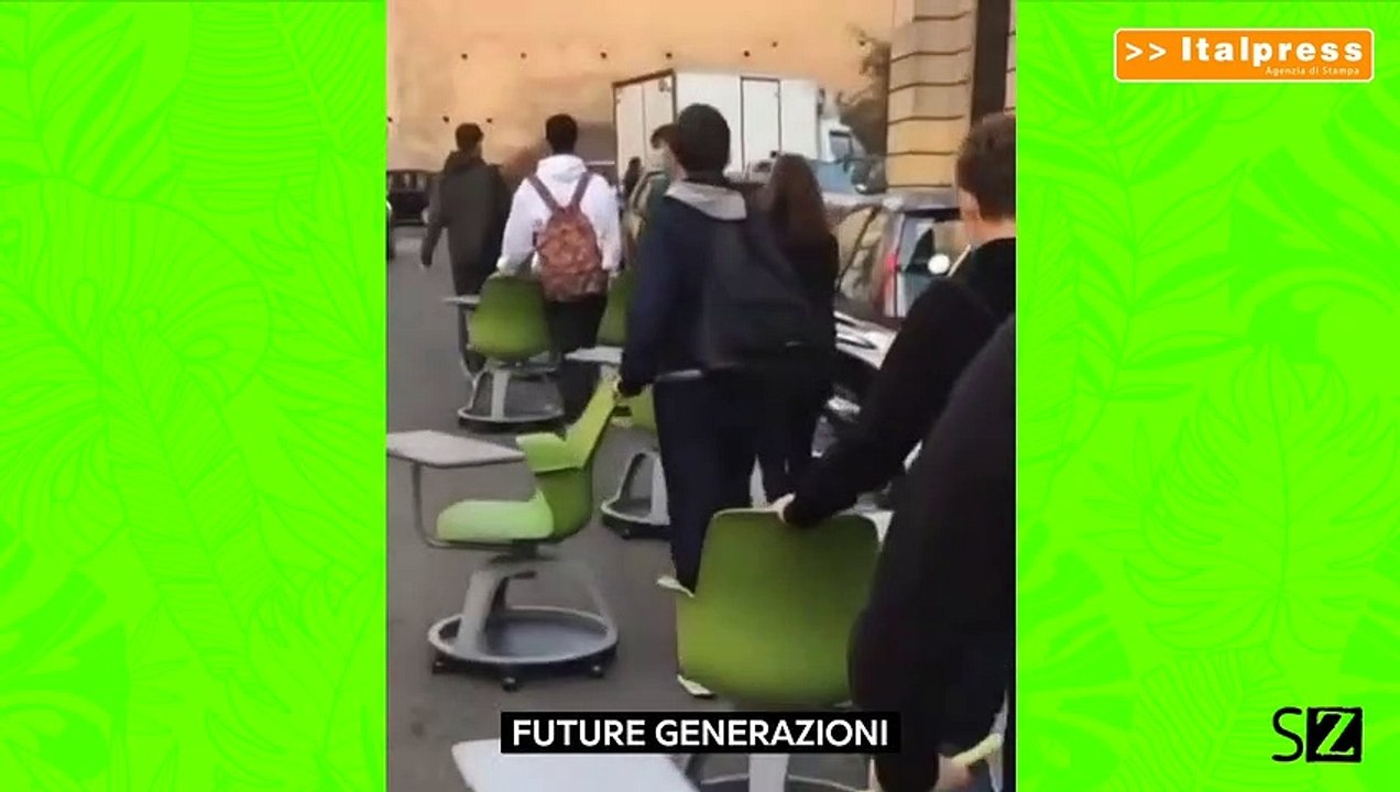 Che fine hanno fatto i banchi a rotelle?