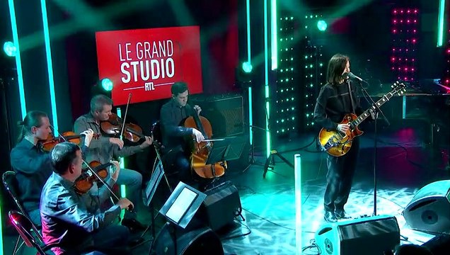 Keren Ann & Quatuor Debussy interprètent Jardin d'hiver dans Le Grand Studio RTL