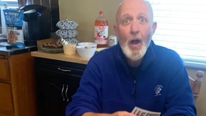 Mom-To-Be Surprises Family With Pregnancy News Using Card Game | Happily TV