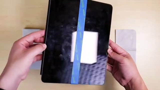 Apple Polishing Cloth vs UPPR Microfiber Cloth | Apple Polishing Cloth Test | Featured Tech (2022)