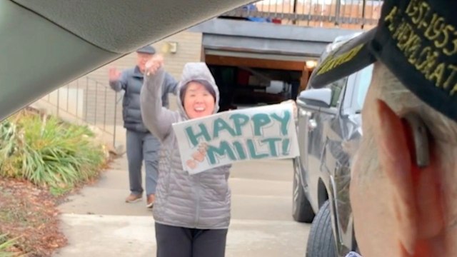 Vet Given Parade After 90th Birthday Party Canceled Due To Coronavirus | Happily TV